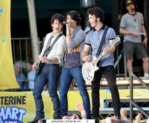 Halan Dala - Nicole - JoNaS BrOtHeRs