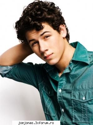 nick jonas-tot cantaret in trupa jonas fratele mai mic a lui joe si are 17 ani� love